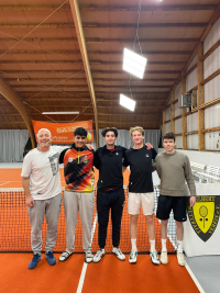Tennis im Netzballverein: NBV-Herren gewinnen Spitzenspiel gegen Gladbacher HTC mit 4:2