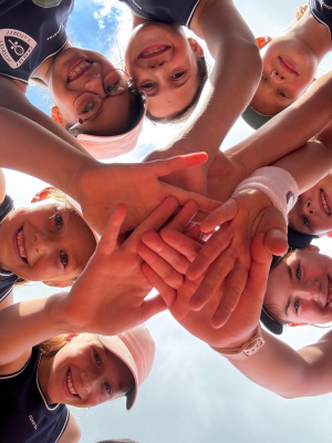 NBV-Teams weiter auf Erfolgskurs: 1. Herren behalten wei&szlig;e Weste - U10 M&auml;dchen sind Bezirksliga-Meisterinnen